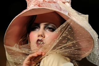 Illustration for article titled Gothic Glamour At John Galliano
